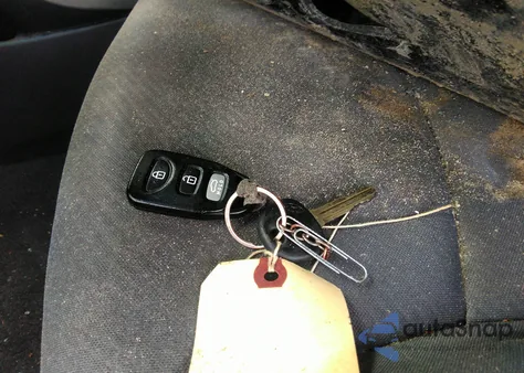 2012 Hyundai Elantra Gls (Ulsan Plant) z USA, uszkodzony, nr VIN KMHDH4AE1CU281651